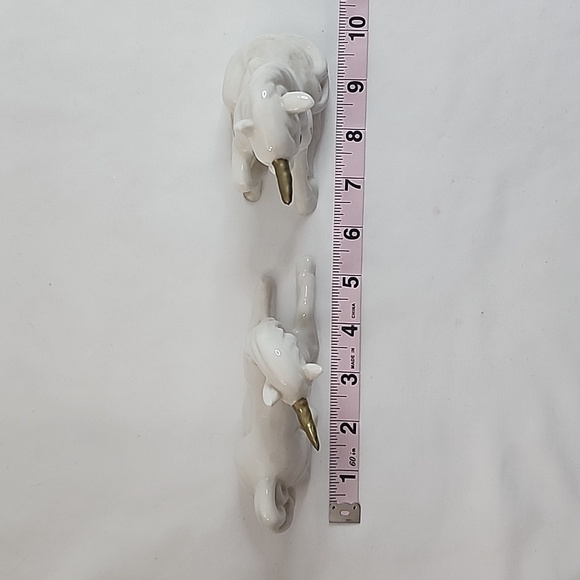 Vintage Porcelain Enesco White and Gold Unicorn Figurines - Picture 10 of 14